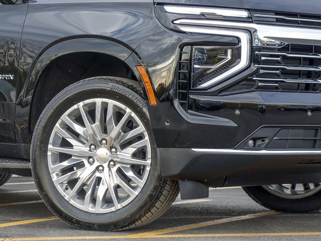 2026 Chevrolet Suburban Premier photo 4