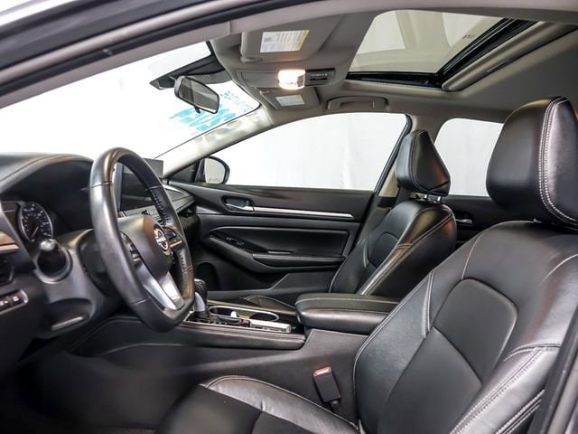 2024 Nissan Altima SL - Photo 13