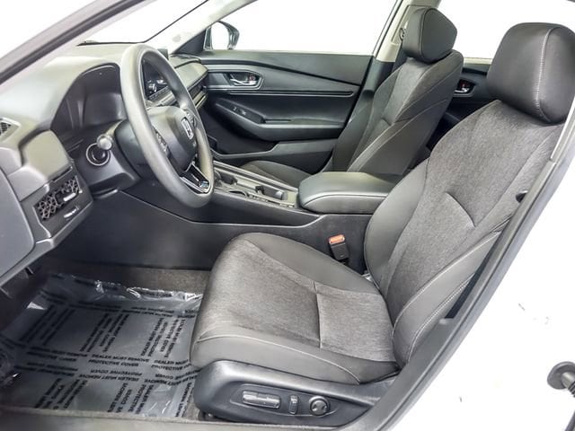 2025 Honda Accord SE - Photo 12