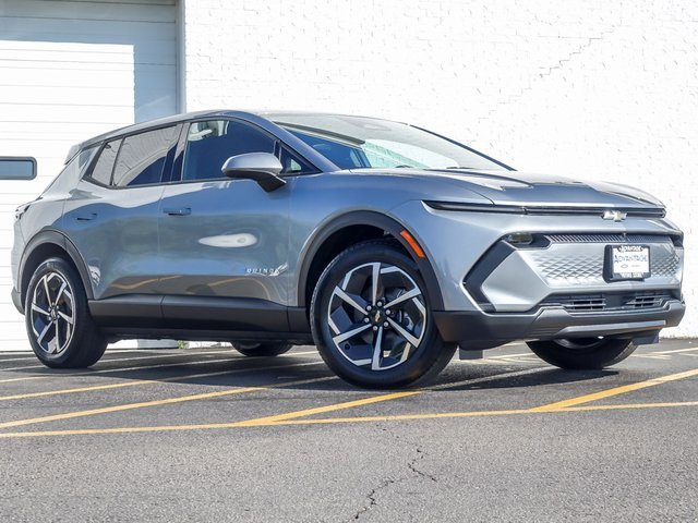 2026 Chevrolet Equinox EV 1LT photo 2