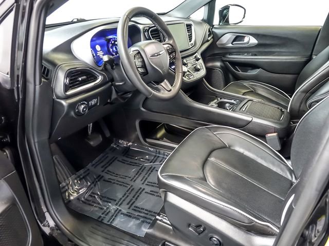 2025 Chrysler Pacifica Limited - Photo 14