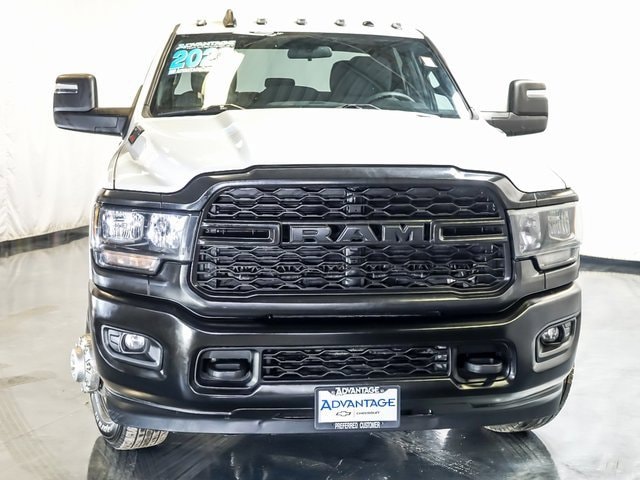 2023 RAM 3500 - Image 7