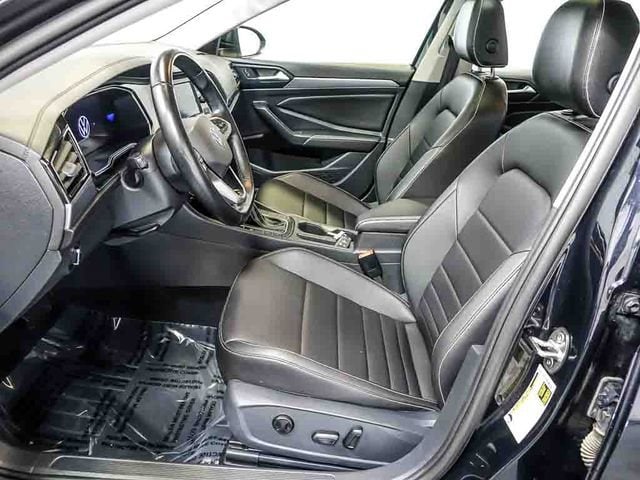 2024 Volkswagen Jetta SE - Photo 12