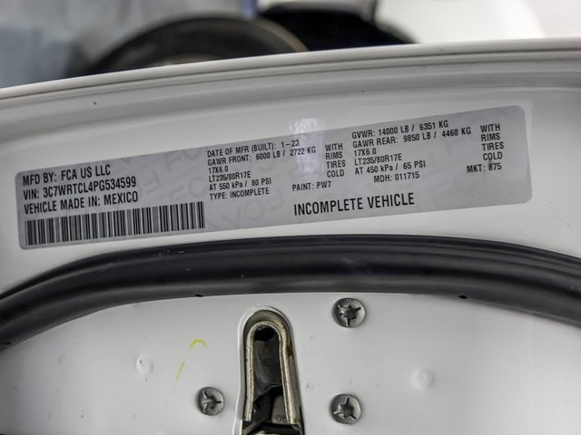 2023 RAM 3500 - Image 30