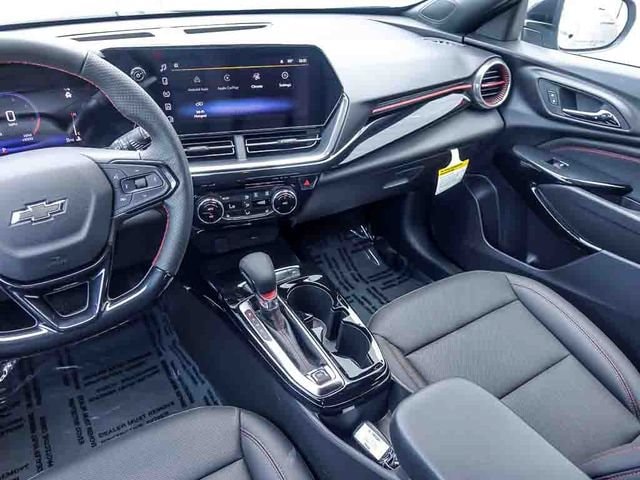 2026 Chevrolet Trax RS - Photo 17