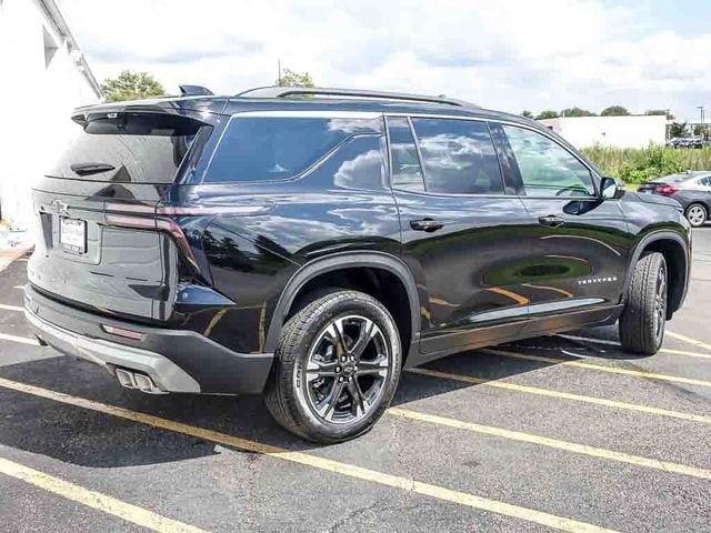 2027 Chevrolet Traverse LT - Photo 6