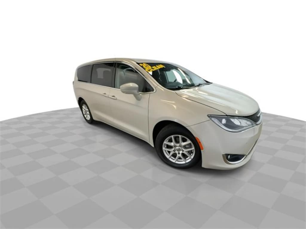Used 2020 Chrysler Pacifica Touring Minivan