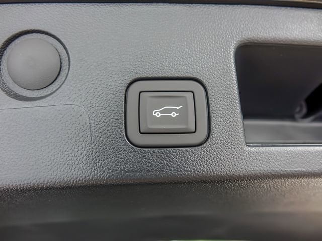 2026 Chevrolet Equinox LT - Photo 9