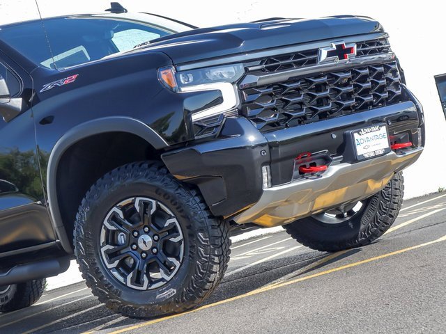 2026 Chevrolet Silverado 1500 ZR2 photo 3