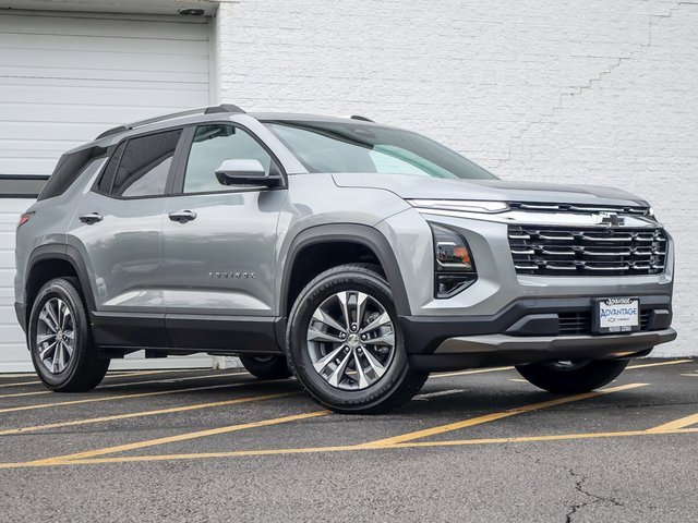 2026 Chevrolet Equinox LT photo 2