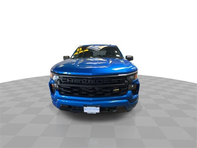 2022 Chevrolet Silverado 1500 Custom photo 2