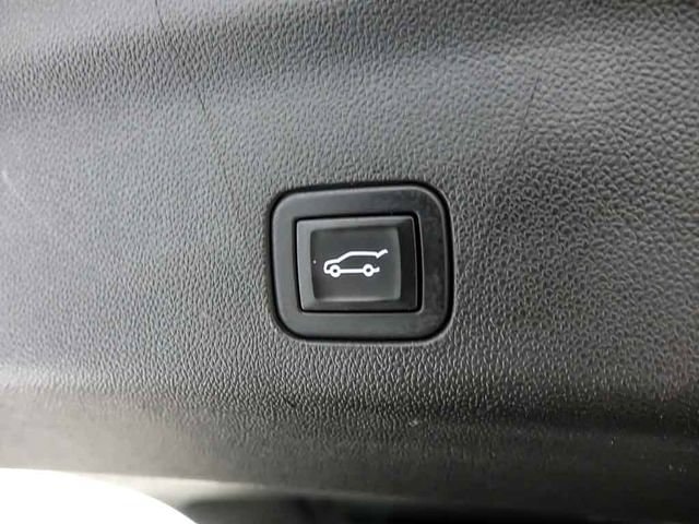 2022 GMC Yukon Denali - Photo 36