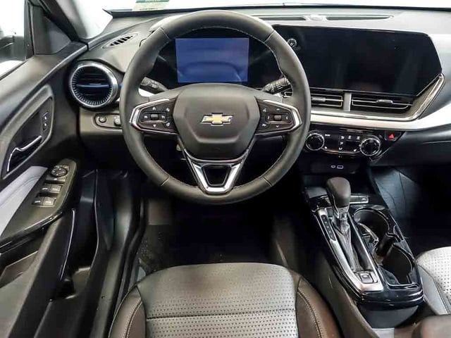 2026 Chevrolet Trax LT - Photo 18