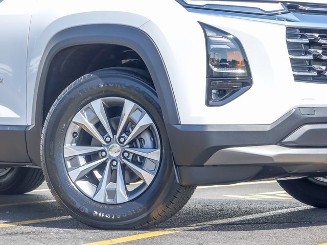 2026 Chevrolet Equinox LT photo 4