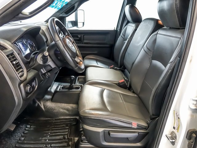 2022 RAM 3500 - Image 12