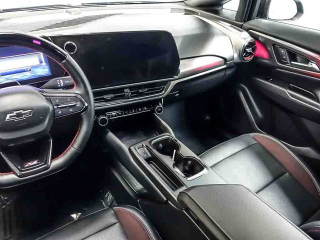 2024 Chevrolet Equinox EV Launch Edition - Photo 17