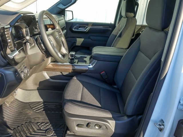 2026 CHEVROLET SILVERADO - Image 17