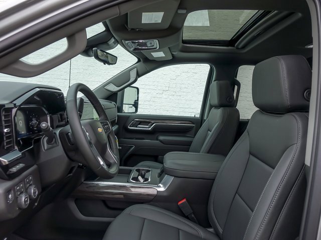 2026 CHEVROLET SILVERADO HD - Image 18