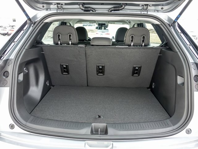 2027 CHEVROLET BOLT - Image 8