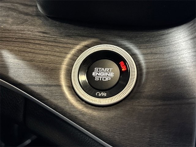 2023 JEEP GRAND CHEROKEE - Image 17