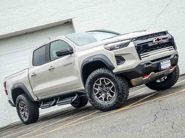 2026 Chevrolet Colorado ZR2 - Photo 3