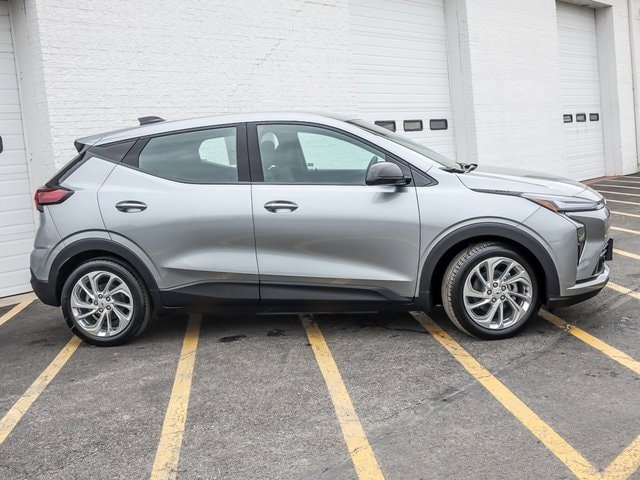 2027 CHEVROLET BOLT - Image 5