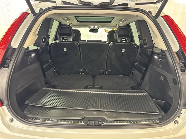 2023 VOLVO XC90 - Image 26