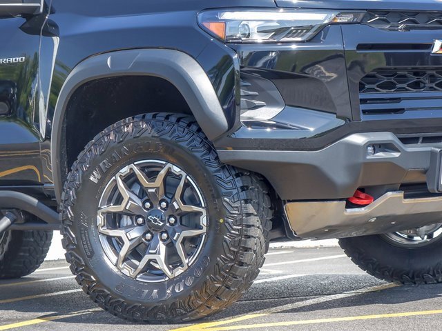 2026 Chevrolet Colorado ZR2 photo 4