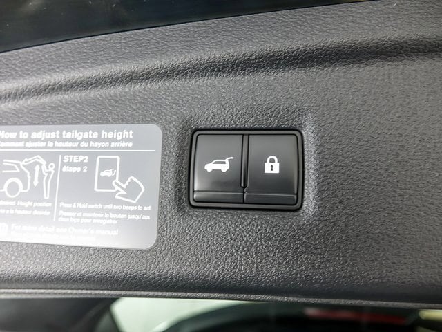 2023 INFINITI QX50 - Image 30