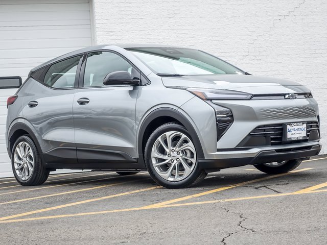 2027 CHEVROLET BOLT - Image 2