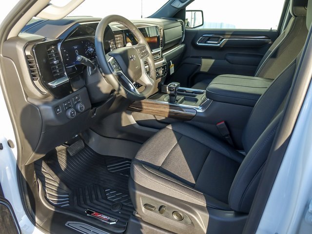 2026 CHEVROLET SILVERADO - Image 16