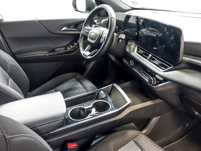 2025 Chevrolet Equinox LT - Photo 31