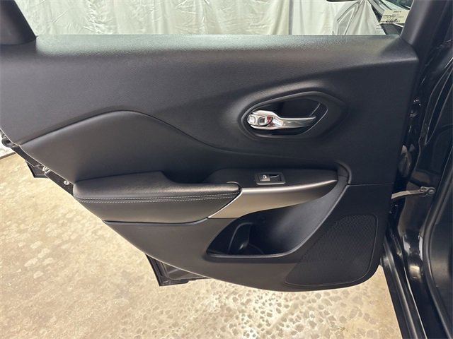 2022 JEEP CHEROKEE - Image 23