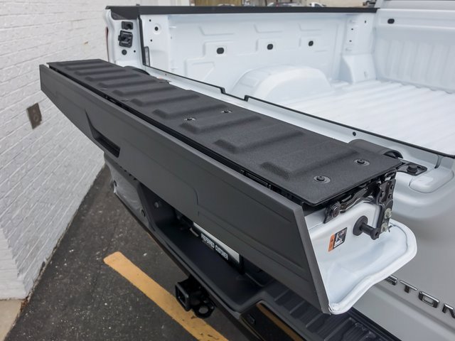 2026 CHEVROLET SILVERADO HD - Image 11