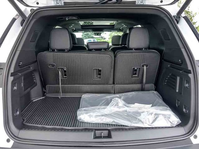 2026 Chevrolet Traverse LT - Photo 8
