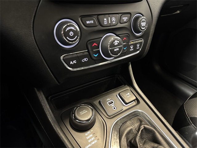 2022 JEEP CHEROKEE - Image 20