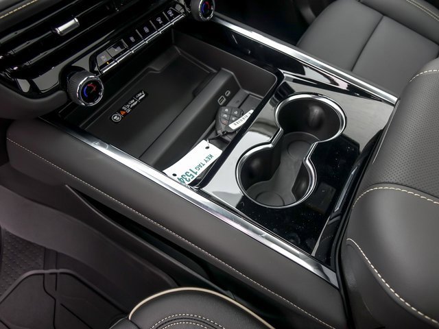 2026 CHEVROLET SUBURBAN - Image 33