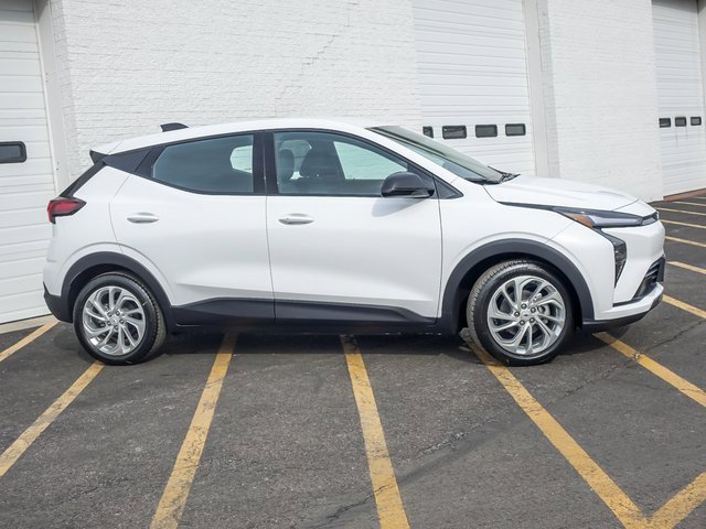 2027 CHEVROLET BOLT - Image 5