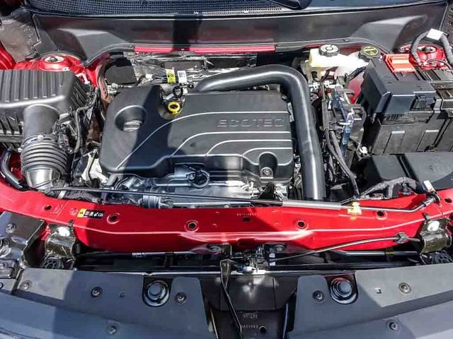 2027 Chevrolet Equinox LT - Photo 9
