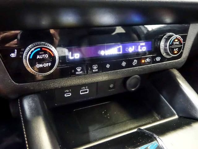 2024 Mitsubishi Outlander SE - Photo 25