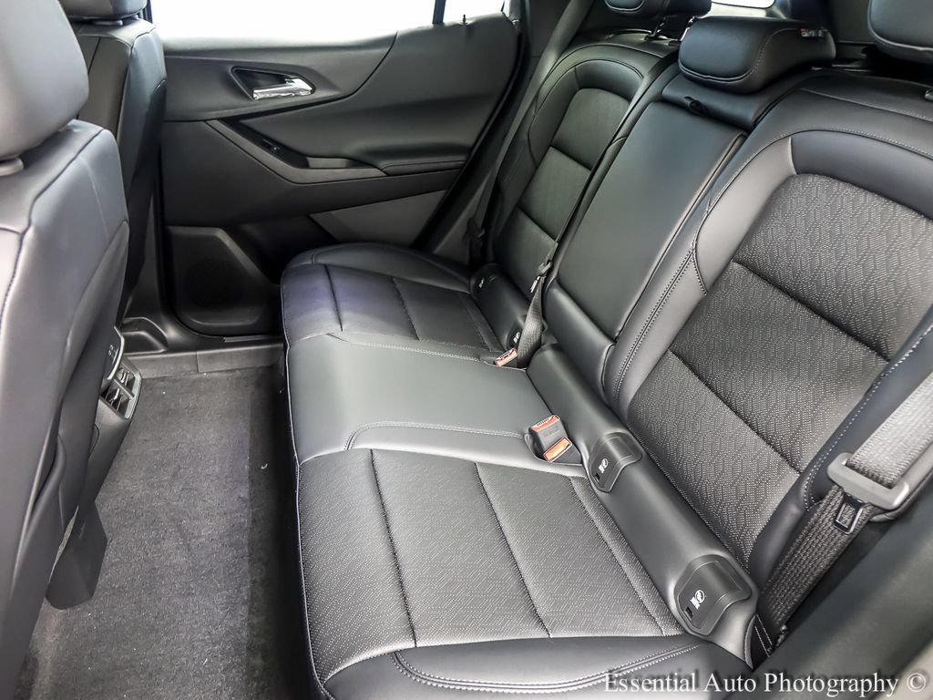 2027 Chevrolet Equinox LT - Photo 10