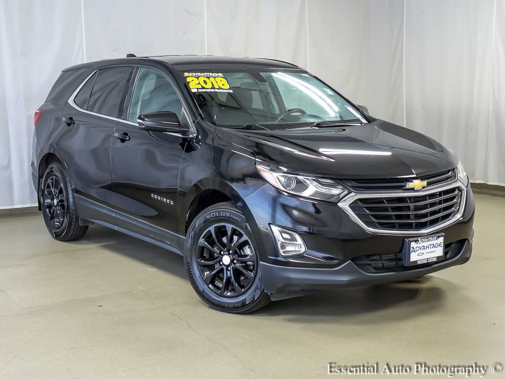 Used 2018 Chevrolet Equinox LT with VIN 2GNAXSEV1J6327295 for sale in Bridgeview, IL