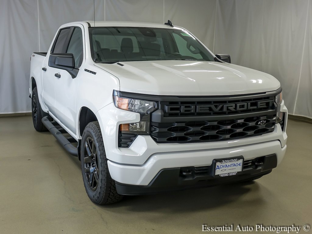 2026 Chevrolet Silverado 1500 Custom photo 2