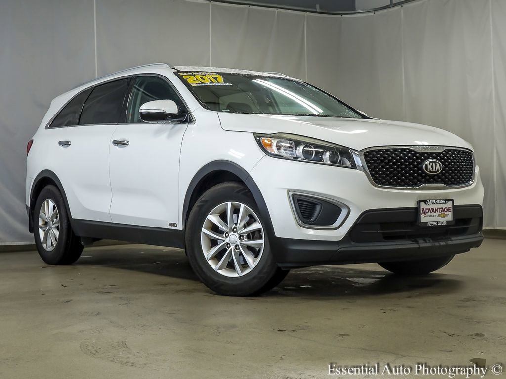 Used 2017 Kia Sorento LX with VIN 5XYPGDA39HG296846 for sale in Bridgeview, IL