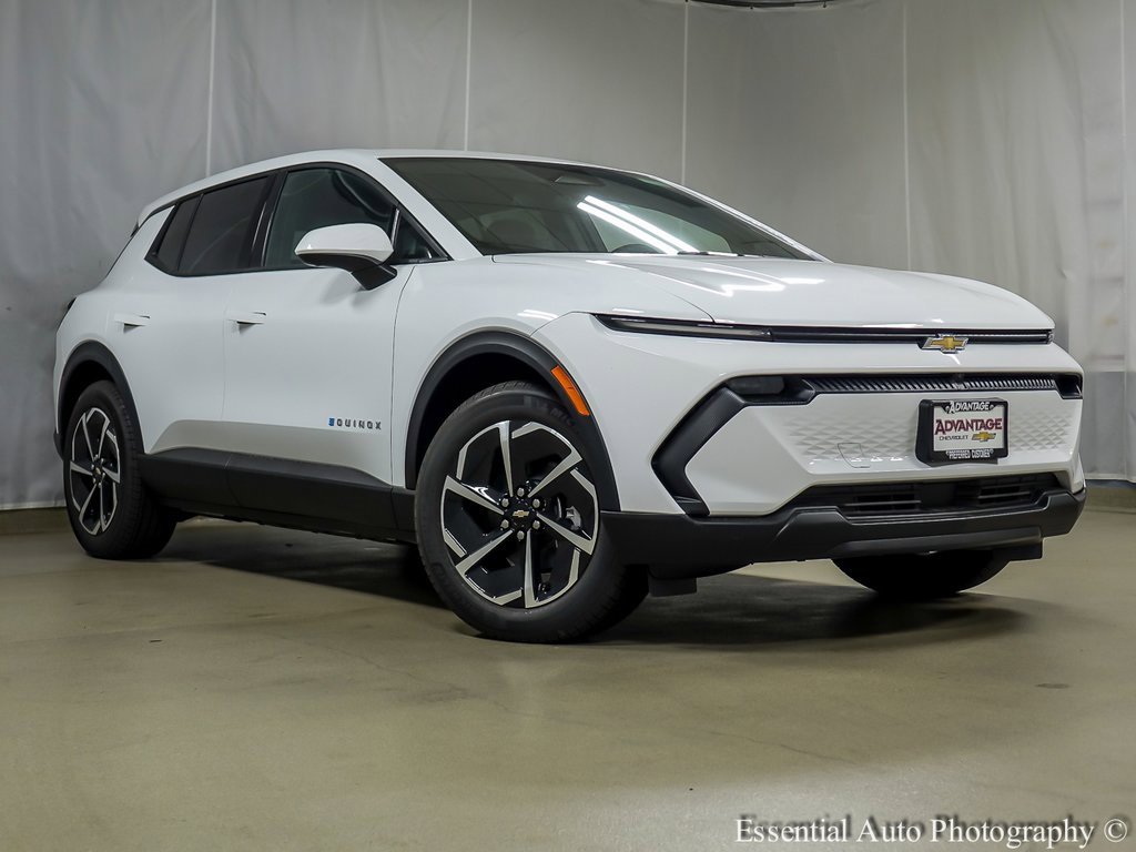 2026 Chevrolet Equinox EV 1LT photo 2