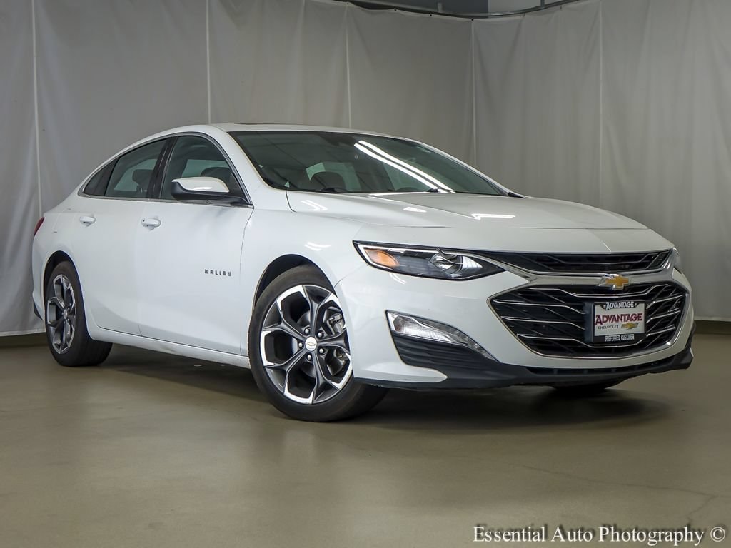 Used 2023 Chevrolet Malibu 1LT with VIN 1G1ZD5ST1PF236978 for sale in Bridgeview, IL