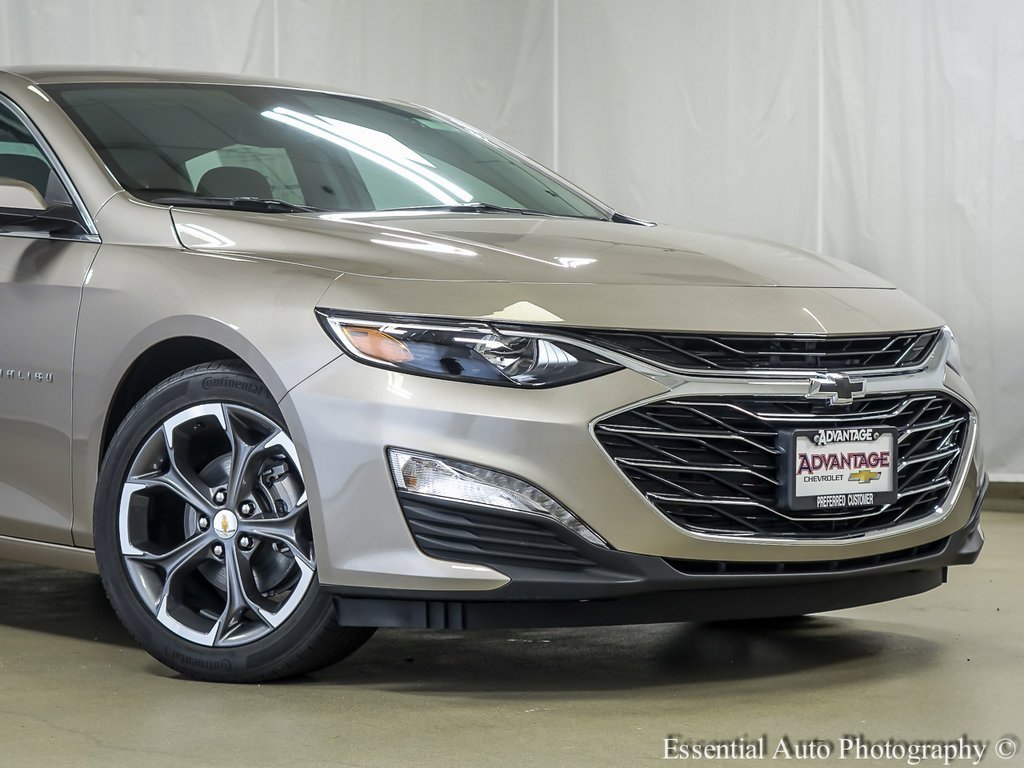 2025 Chevrolet Malibu 1LT photo 3