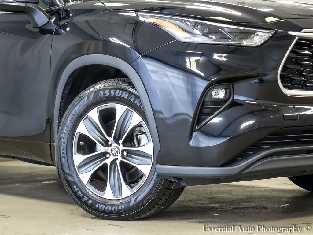 Used 2023 Toyota Highlander XLE SUV