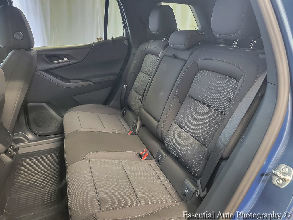 2027 Chevrolet Equinox LT - Photo 9