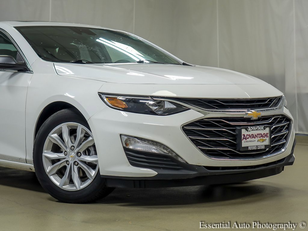 2024 Chevrolet Malibu 1LT photo 3